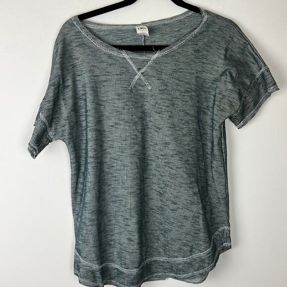 Sew in‎ Love T-Shirt - Women's Small - Picture 1 of 6